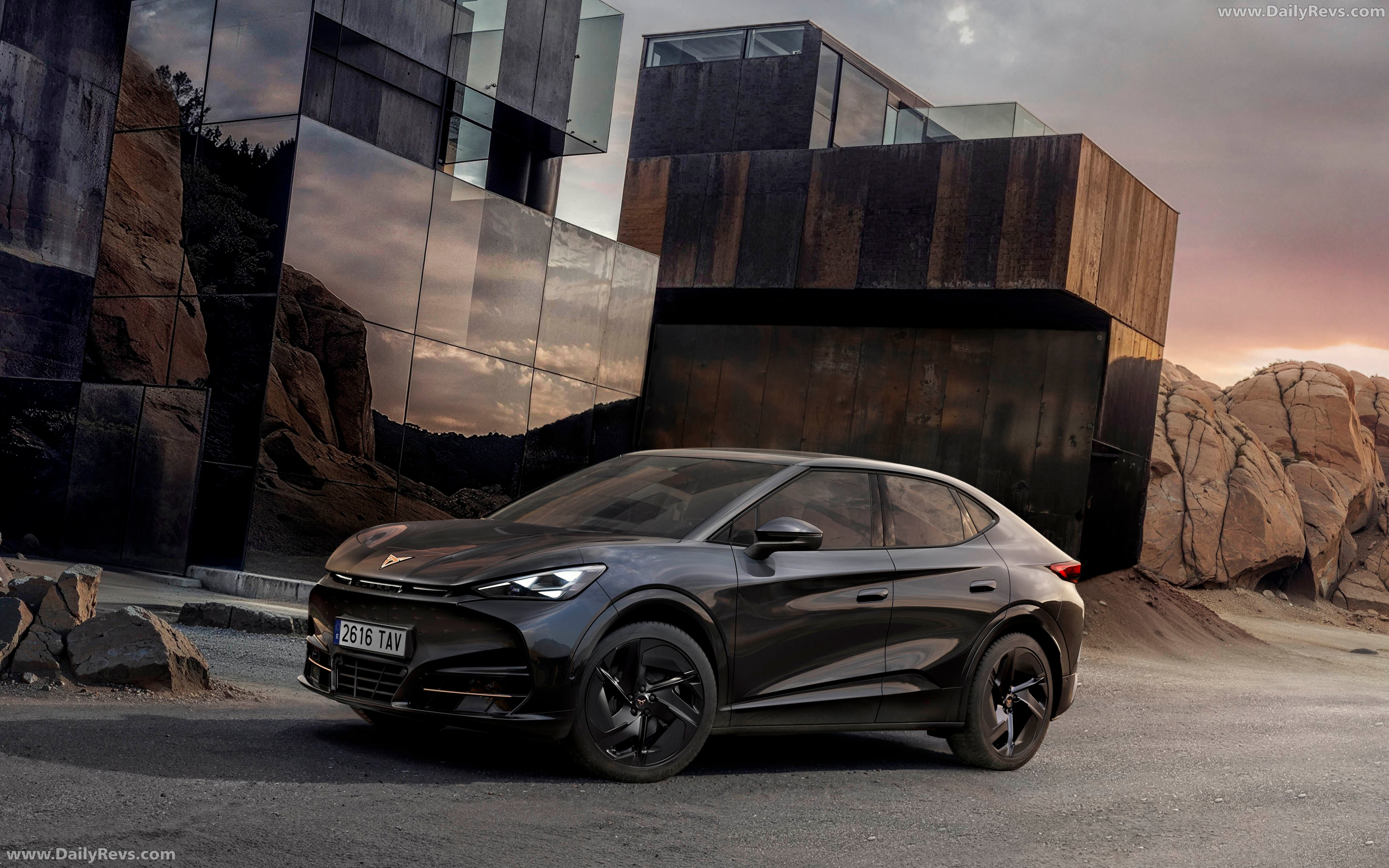Image of Cupra Tavascan Black Edition